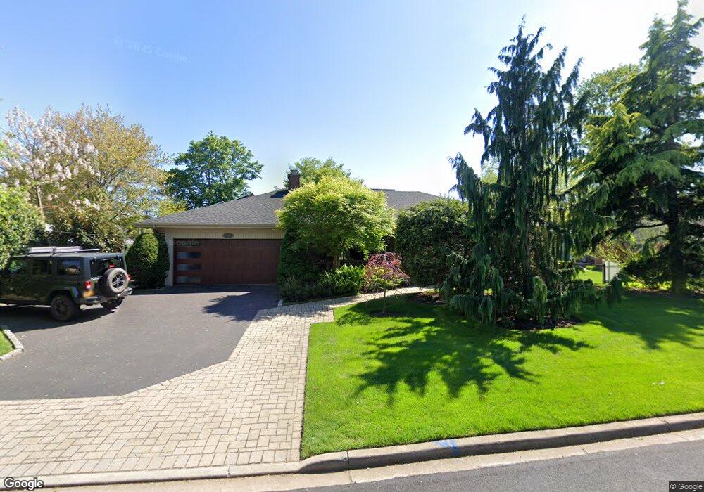 755 Sydney Ave, Malverne, NY 11565 - photo 1