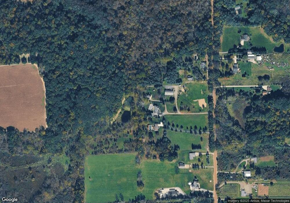 12344 Hoisington Rd, Gaines, MI 48436 - photo 1