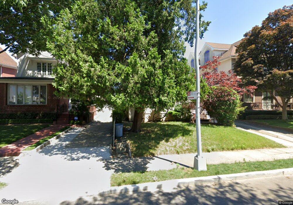 Sold $1,260,000 • Co-Listing Agent