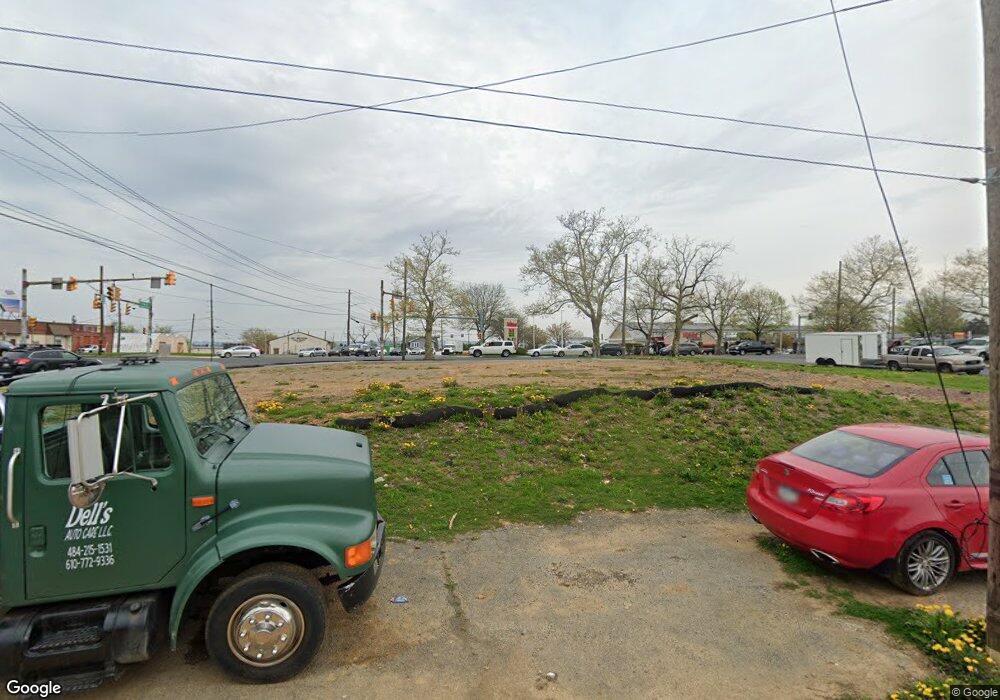 902 Union Blvd, Allentown, PA 18109 - photo 1