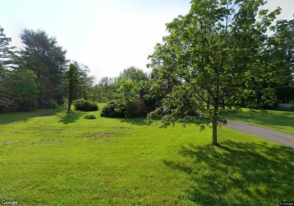 1018 Mohawk Rd, Schenectady, NY 12309 - photo 1