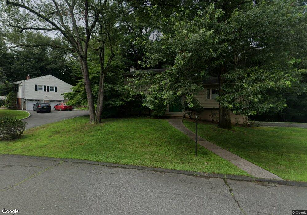 24 Arcadia Ct, Harrington Park, NJ 07640 - photo 1