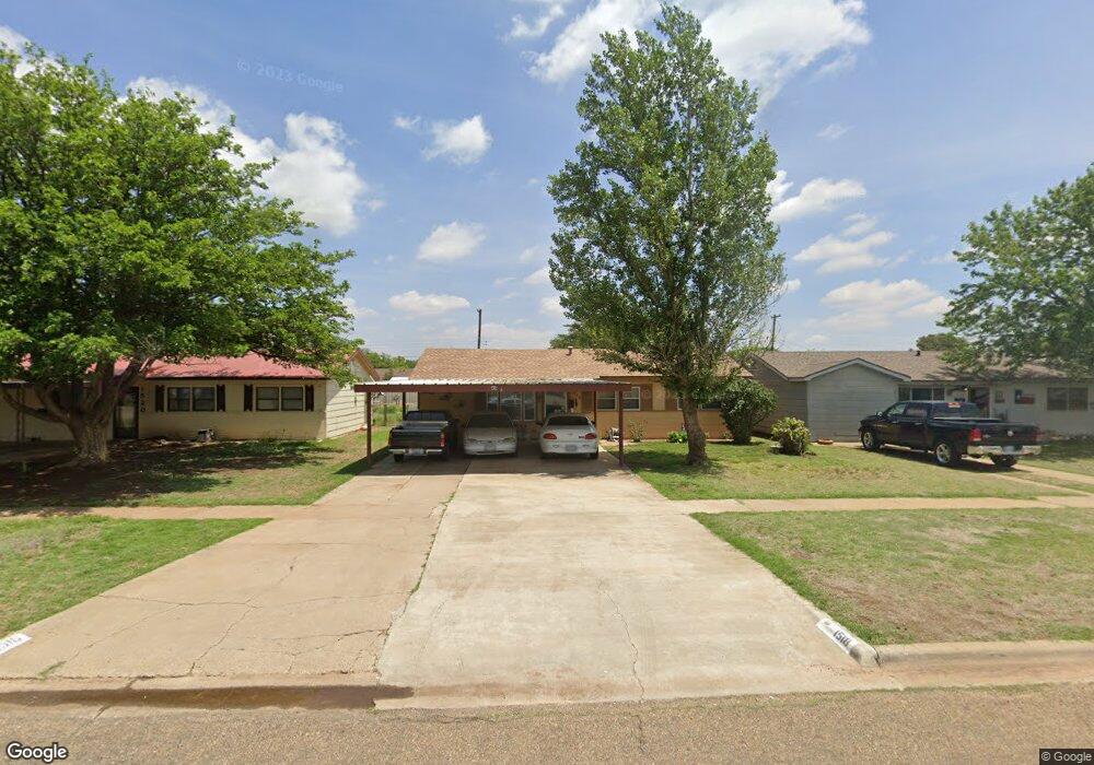 1518 Dallas St, Plainview, TX 79072 - photo 1
