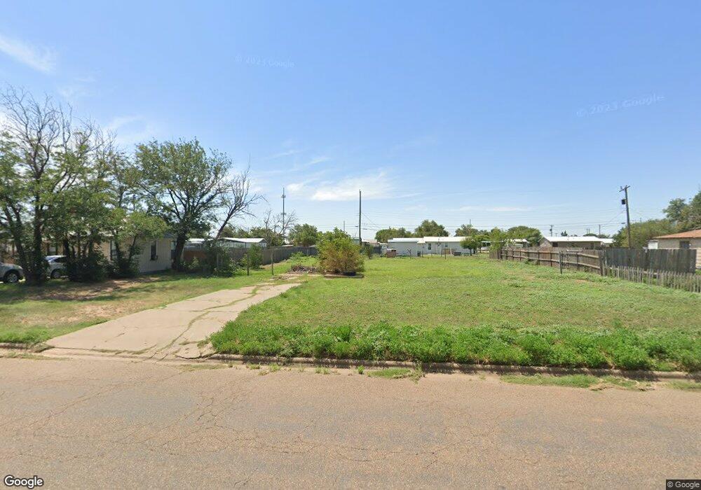 607 W 28th St, Plainview, TX 79072 - photo 1