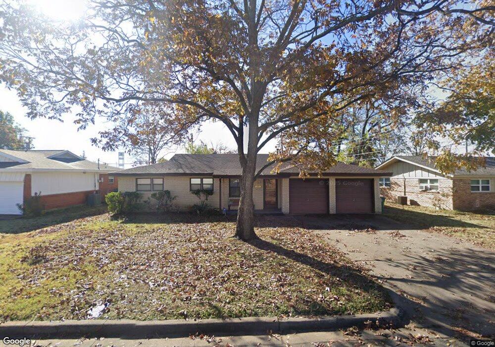 320 Lawana Dr, Bedford, TX 76022 - photo 1