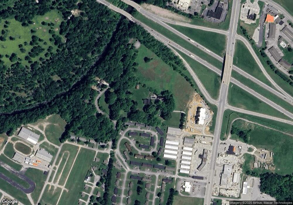 707 Woodbury Hwy unit 707, Manchester, TN 37355 - photo 1