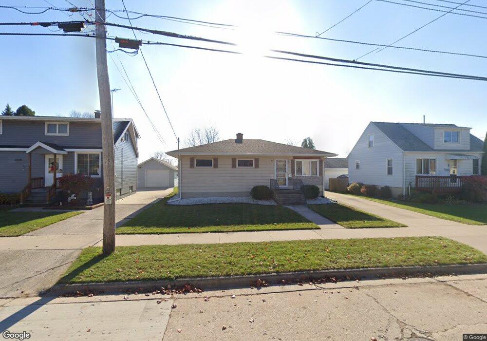 2031 24th St, Two Rivers, WI 54241 - photo 1