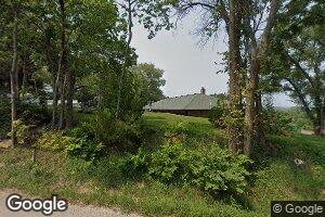 1320 E 7th St, Lecompton, KS 66050