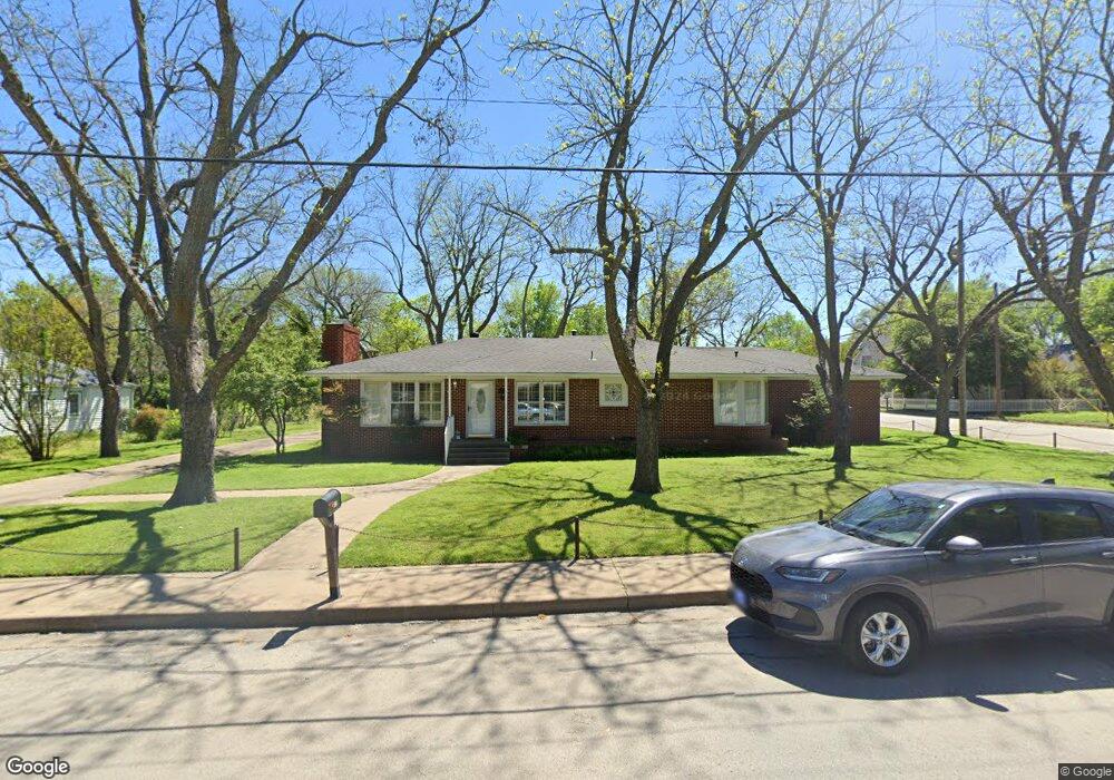 425 W Spring St, Weatherford, TX 76086 - photo 1