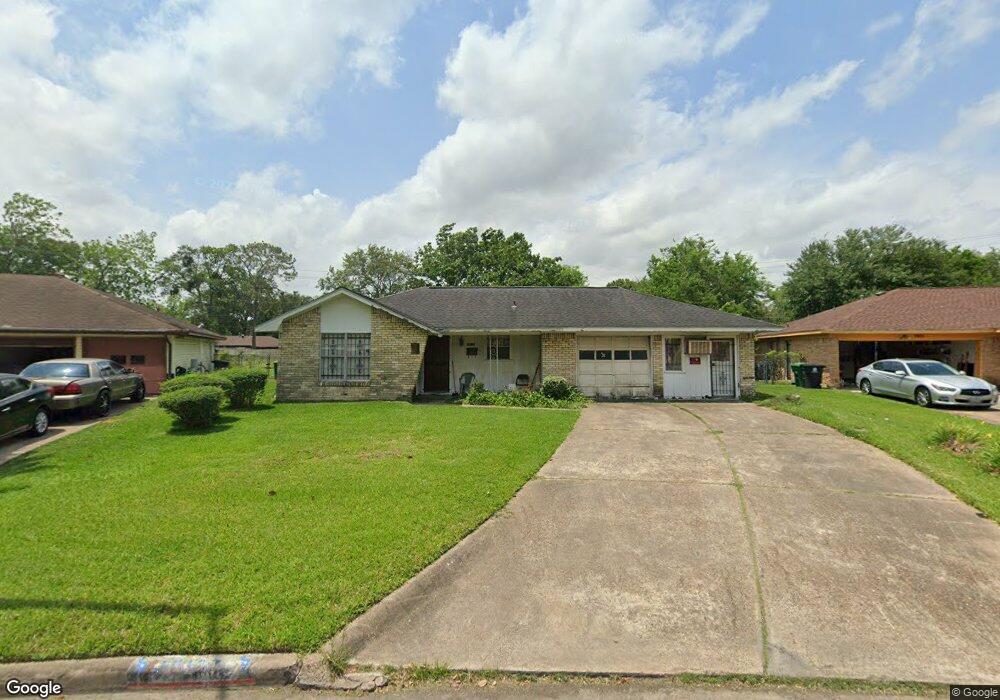 10137 Rebel Rd, Houston, TX 77016 - photo 1