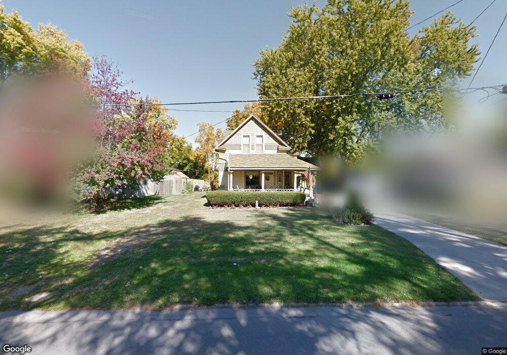 1120 N 4th Ave W, Newton, IA 50208 - photo 1