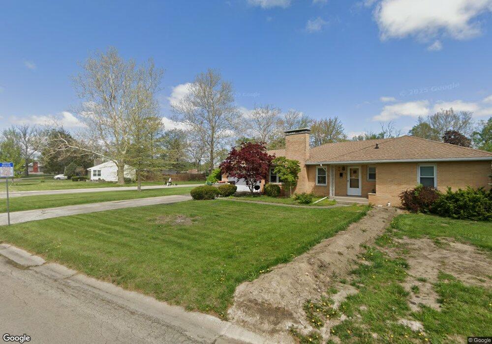 110 Regent St, Lincoln, IL 62656 - photo 1