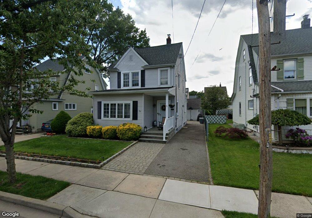 43 Holly Ave, Mineola, NY 11501 - photo 1