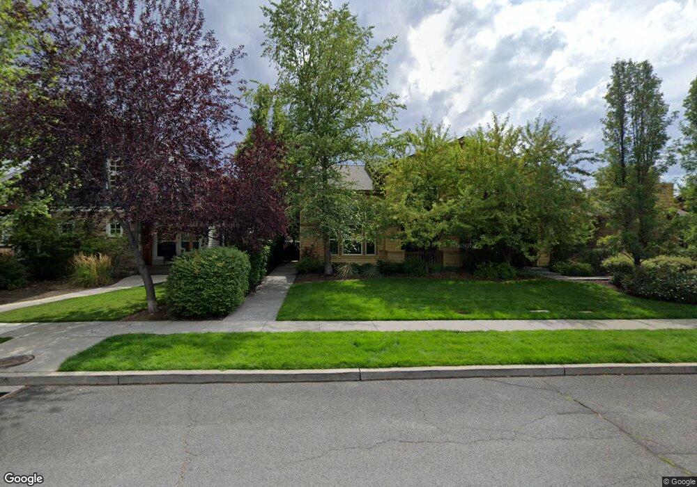 44 SW Roosevelt Ave unit A (main house), Bend, OR 97702 - photo 1