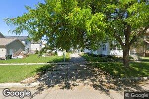 319 E 8th St, Waterloo, IA 50703