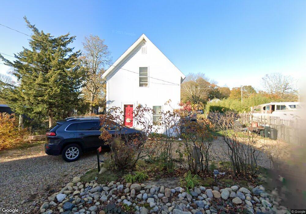 7 Warwick Ave, Oak Bluffs, MA 02557 - photo 1