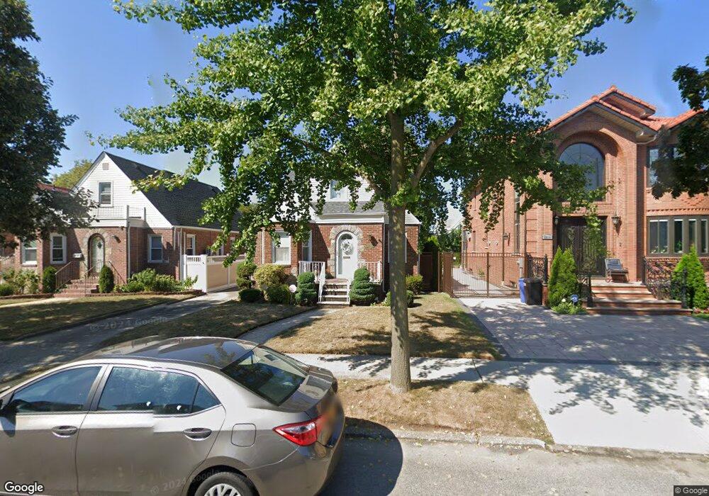 5838 192nd St, Fresh Meadows, NY 11365 - photo 1