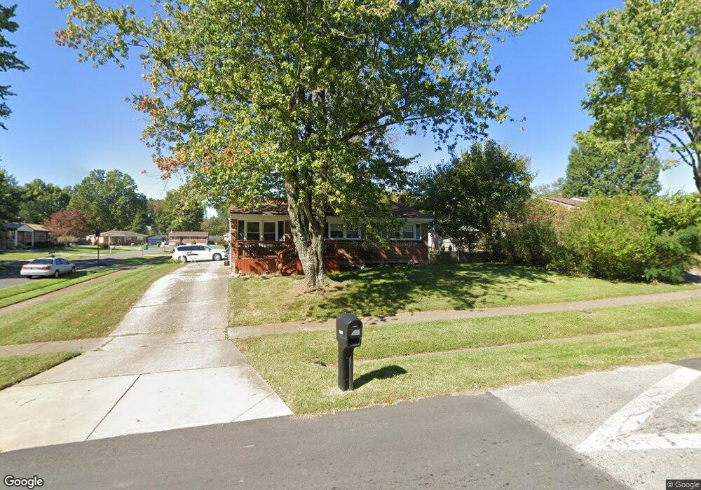 9230 Lantana Dr, Louisville, KY 40229 - photo 1