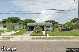 703 N 17th St, Fort Pierce, FL 34950