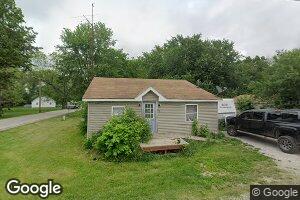 105 E Johnson Ave, Nokomis, IL 62075