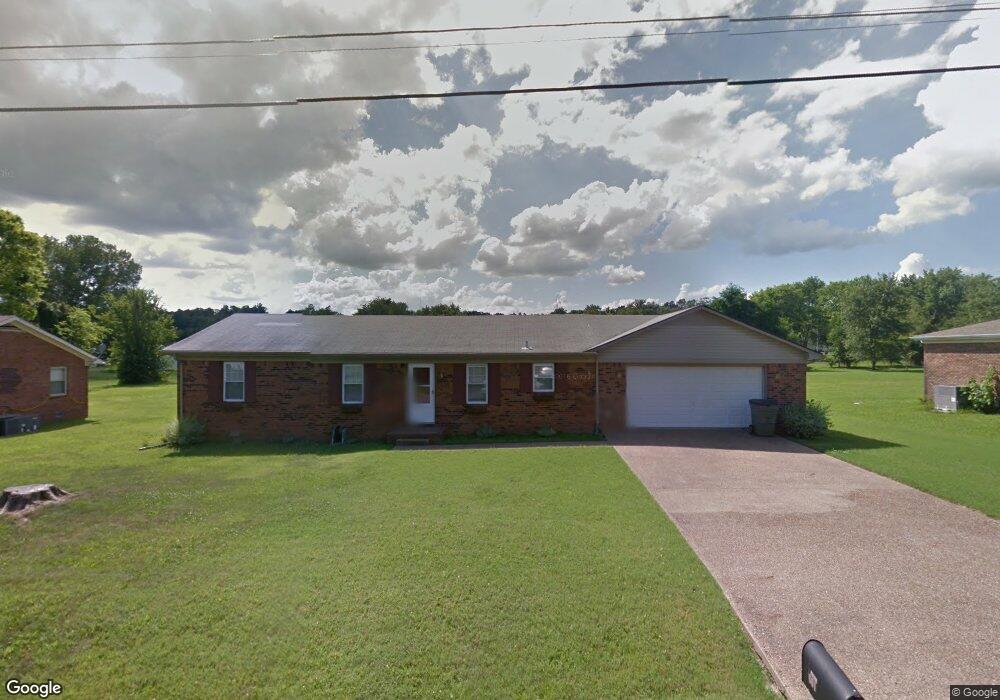 601 Pineridge Dr, Hopkinsville, KY 42240 - photo 1