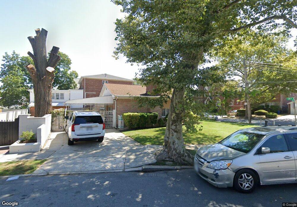 170-32 170 St, Jamaica, NY 11433 - photo 1