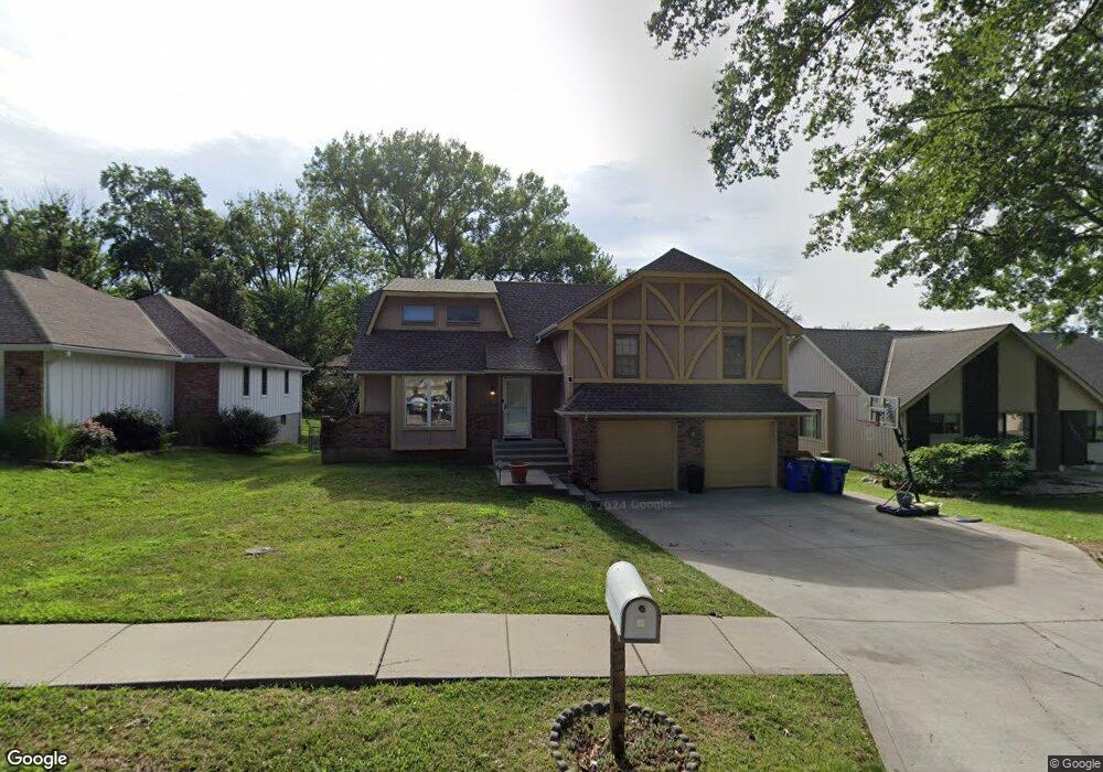 12214 W 72nd St, Shawnee, KS 66216 - photo 1