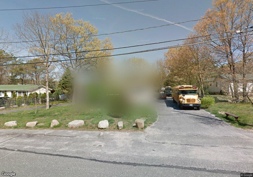 37 Country Rd, Medford, NY 11763 - photo 1