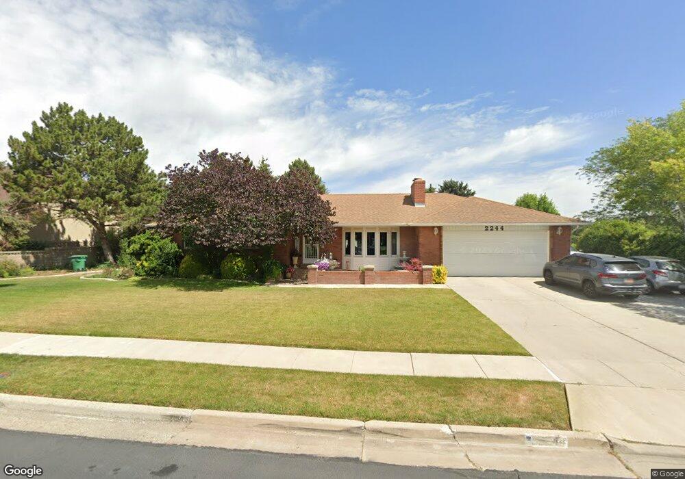 2244 Williamsburg Cir, West Jordan, UT 84088 - photo 1