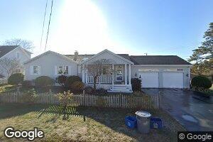 4 Dracut St, Seabrook, NH 03874
