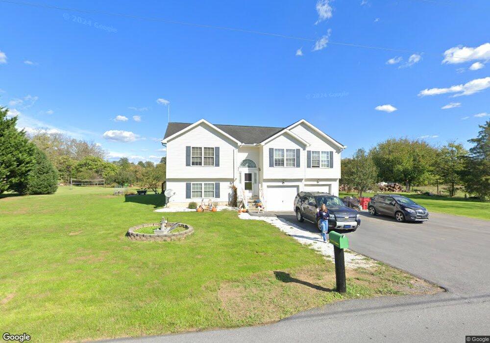 188 Hollida Ln, Martinsburg, WV 25404 - photo 1