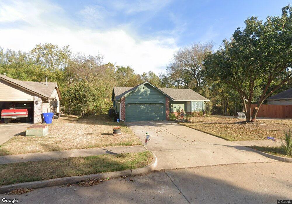 7809 S Juniper Place, Broken Arrow, OK 74011 - photo 1
