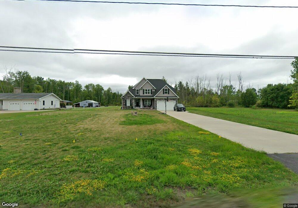 5352 Mapleton Rd, Lockport, NY 14094 - photo 1