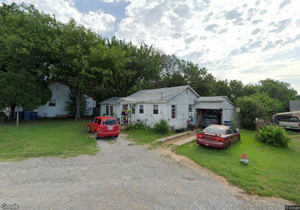 1608 Bells Dr, Denison, TX 75021 - photo 1