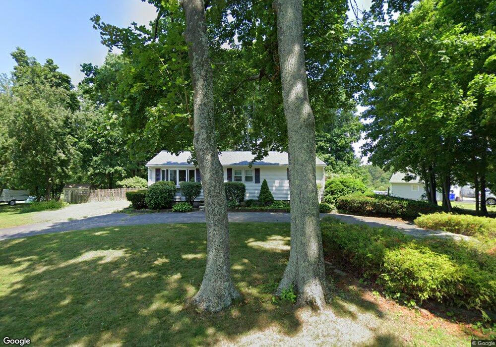 152 Providence St unit B, Uxbridge, MA 01569 - photo 1