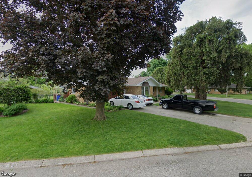 225 Thorndale Ct, Elkhart, IN 46517 - photo 1