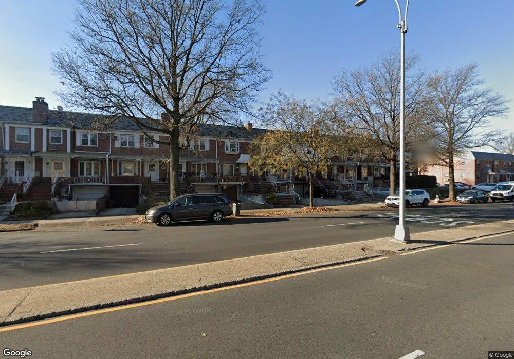 6810 Utopia Pkwy, Fresh Meadows, NY 11365 - photo 1