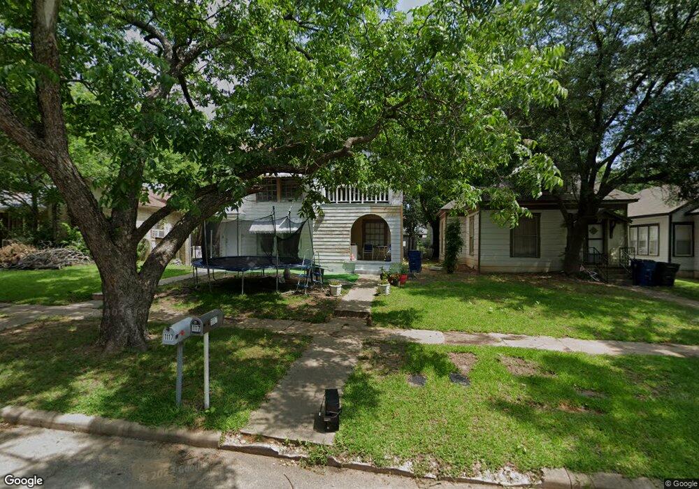 1117 W Woodard St, Denison, TX 75020 - photo 1