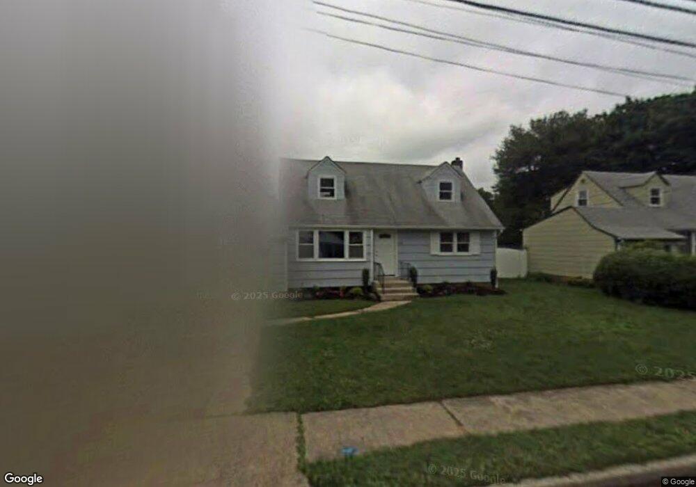 974 Cayuga Rd, West Hempstead, NY 11552 - photo 1