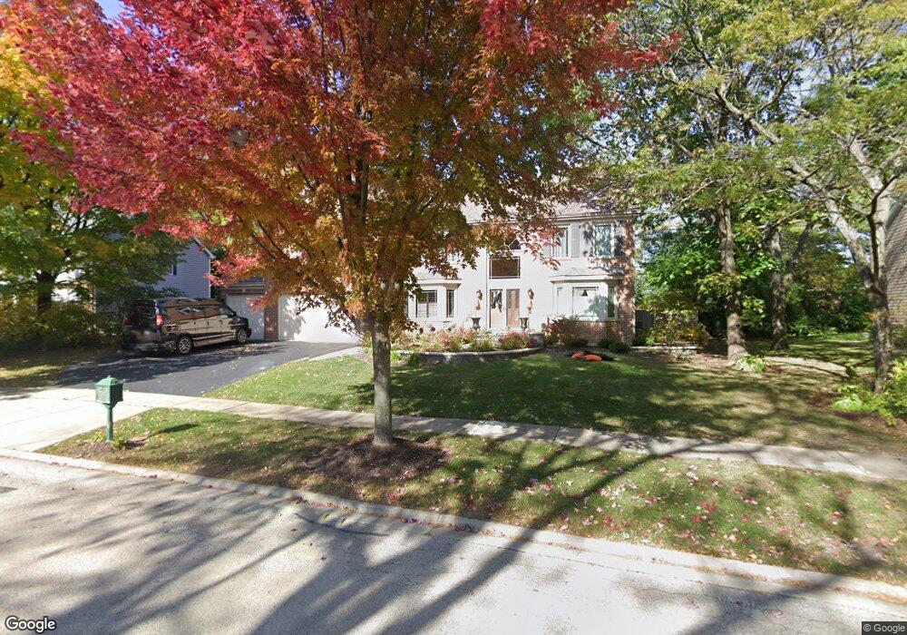 105 S Oakleaf Rd, Algonquin, IL 60102 - photo 1