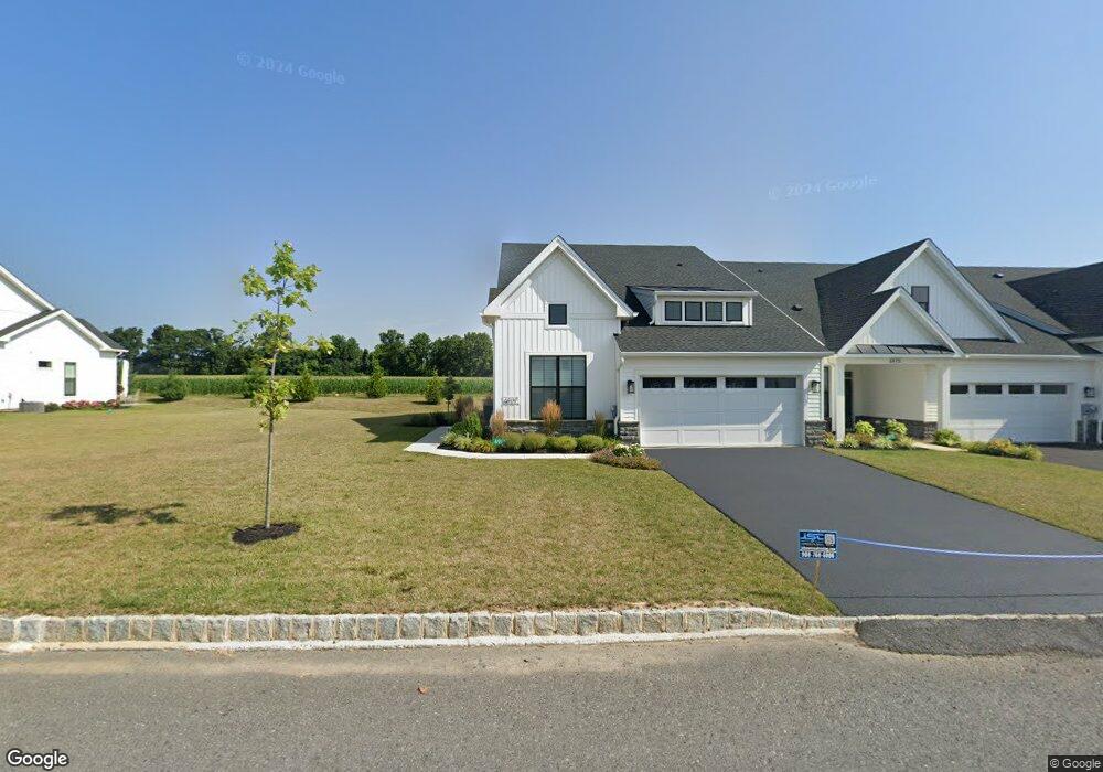 6917 Cedar Dr, Bath, PA 18014 - photo 1