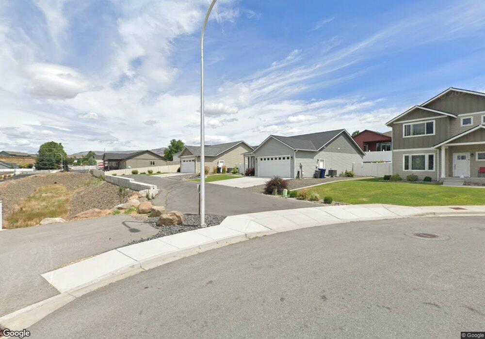 481 S Lynn Ave, East Wenatchee, WA 98802 - photo 1