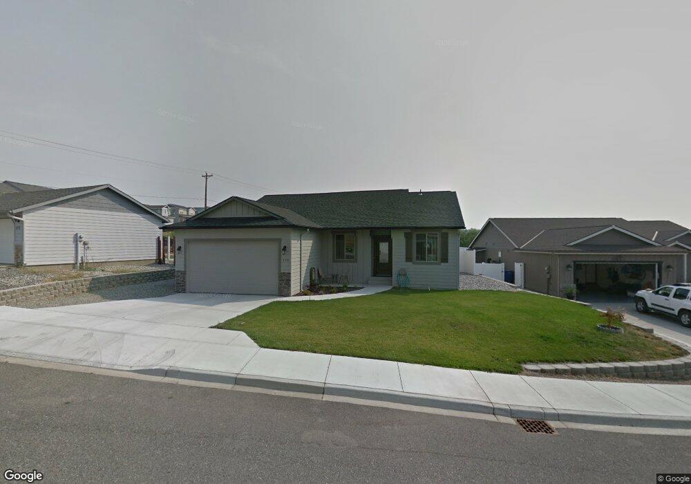 579 S James Ave, East Wenatchee, WA 98802 - photo 1