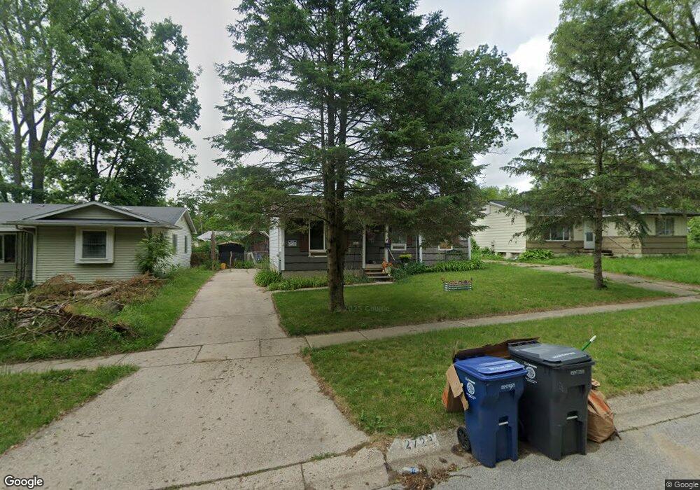 2723 Eaton Place, Flint, MI 48506 - photo 1