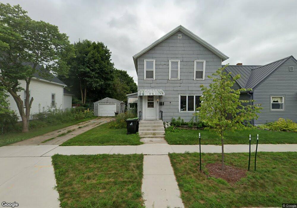 1713 15th Ave, Menominee, MI 49858 - photo 1