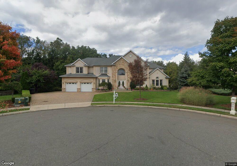 306 Blauvelt Ct, Paramus, NJ 07652 - photo 1