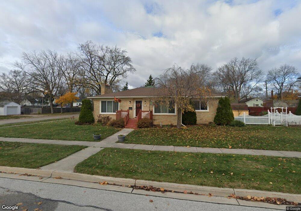1337 Pine St, Port Huron, MI 48060 - photo 1