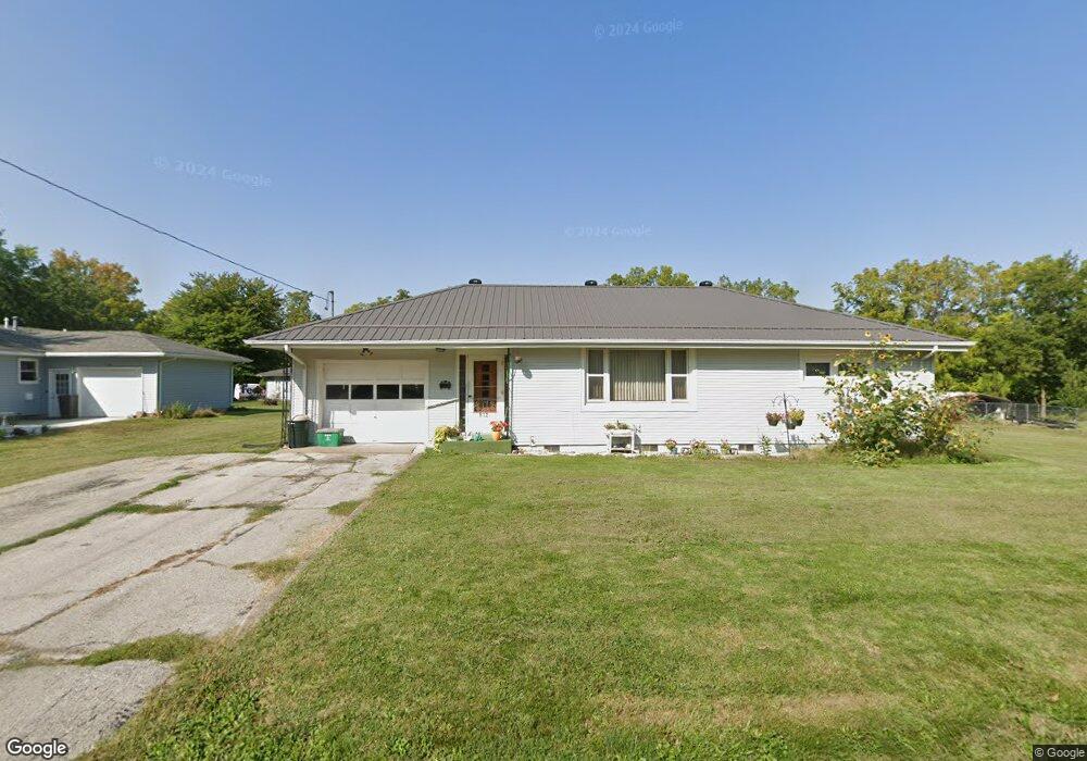812 Union St, Columbus Junction, IA 52738 - photo 1
