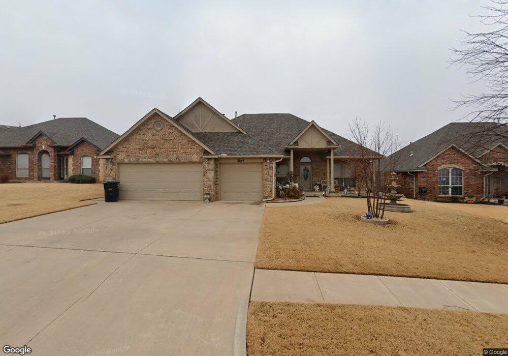 2644 SE 7th St, Moore, OK 73160 - photo 1