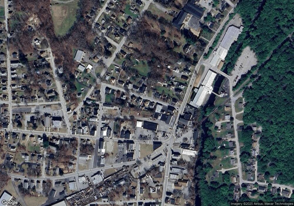 25 Linnell St, Moosup, CT 06354 - photo 1